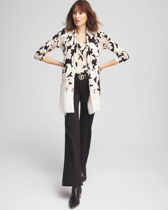 Scroll V-neck Pullover Sweater - image 2